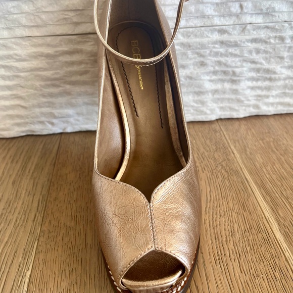 BCBGeneration Bistrol Metallic Platform Strappy Pump - Picture 5 of 8